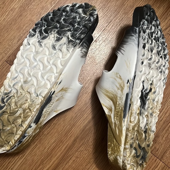 π¦ βͺοΈ π¦β’ βΌοΈ BIRKENSTOCK x Casual Lux Vibes π¦βͺοΈπ¦ - Picture 4 of 16